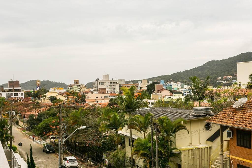 Apto Centro Bombinhas Bagian luar foto
