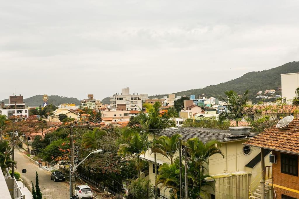 Apto Centro Bombinhas Bagian luar foto