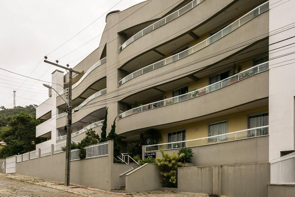 Apto Centro Bombinhas Bagian luar foto